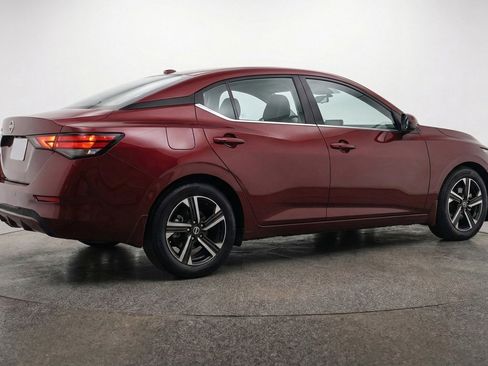 Used 2025 Nissan Sentra SV FWD image 9