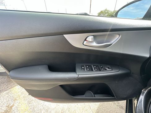 Certified 2024 Kia Forte LXS image 30