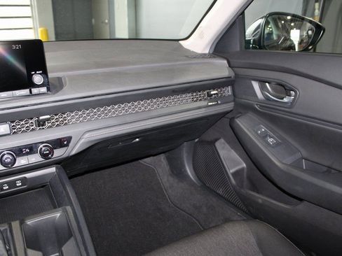 Used 2024 Honda Accord EX image 21