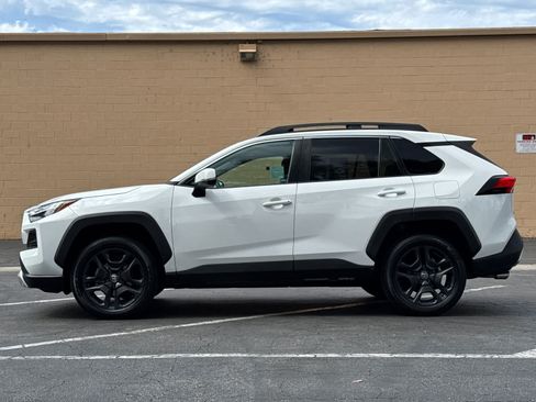 Used 2022 Toyota RAV4 Adventure w/ Convenience Package AWD/4WD image 5