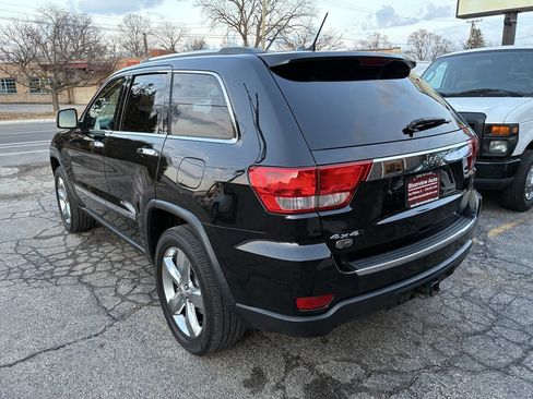 Used 2013 Jeep Grand Cherokee Overland image 7