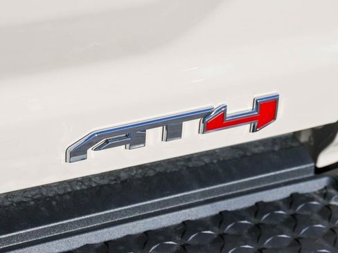 New 2026 GMC Canyon AT4 w/ AT4 Premium Package image 6