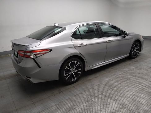 Used 2019 Toyota Camry SE image 10
