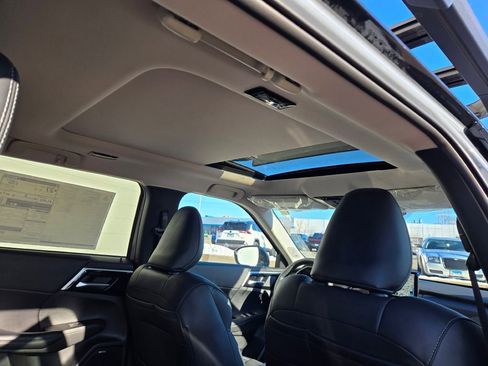 New 2026 Mitsubishi Outlander Trail Edition image 8