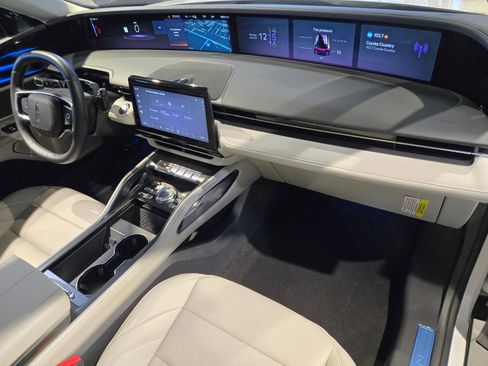 New 2026 Lincoln Nautilus Premier AWD/4WD image 20