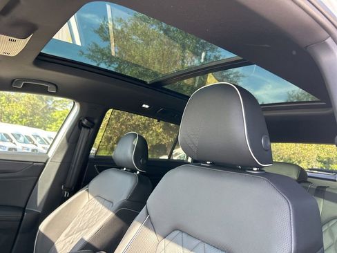 New 2026 Volkswagen Atlas Cross Sport SEL Premium R-Line image 22
