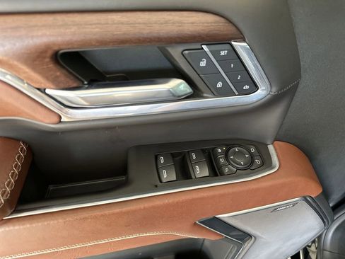 Certified 2024 GMC Sierra 3500 Denali Ultimate AWD/4WD image 15