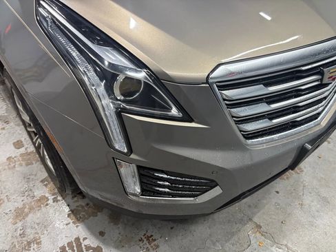 Used 2017 Cadillac XT5 Luxury w/ Driver Awareness Package image 23