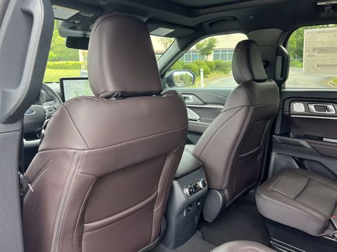 New 2026 Ford Explorer Platinum RWD image 19