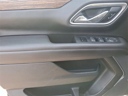 Used 2021 Chevrolet Tahoe High Country w/ Premium Package image 12