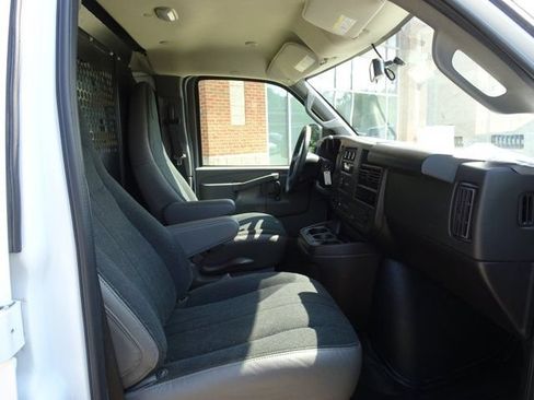 Used 2024 Chevrolet Express 2500 w/ Driver Convenience Package RWD image 14