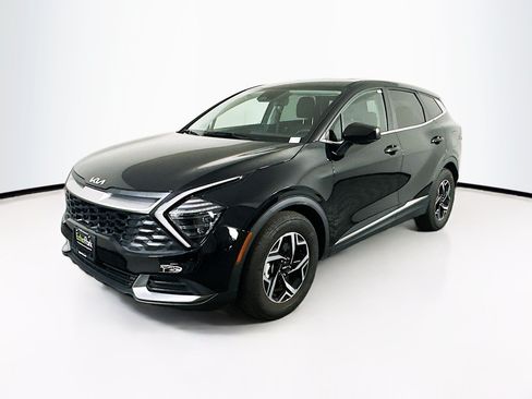 Used 2025 Kia Sportage LX FWD image 3