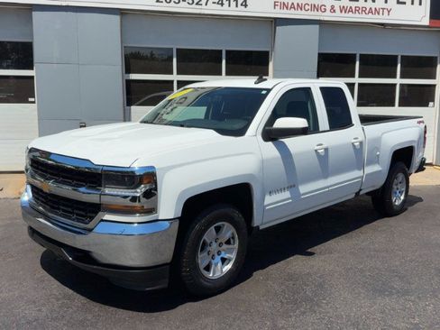 Used 2018 Chevrolet Silverado 1500 LT AWD/4WD image 2
