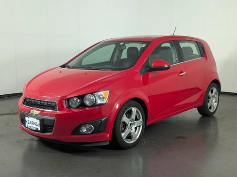 Used 2016 Chevrolet Sonic LTZ FWD image 4