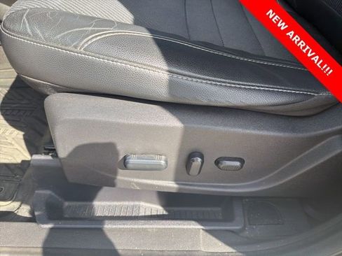 Used 2015 Ford Escape SE w/ SE Chrome Package image 15