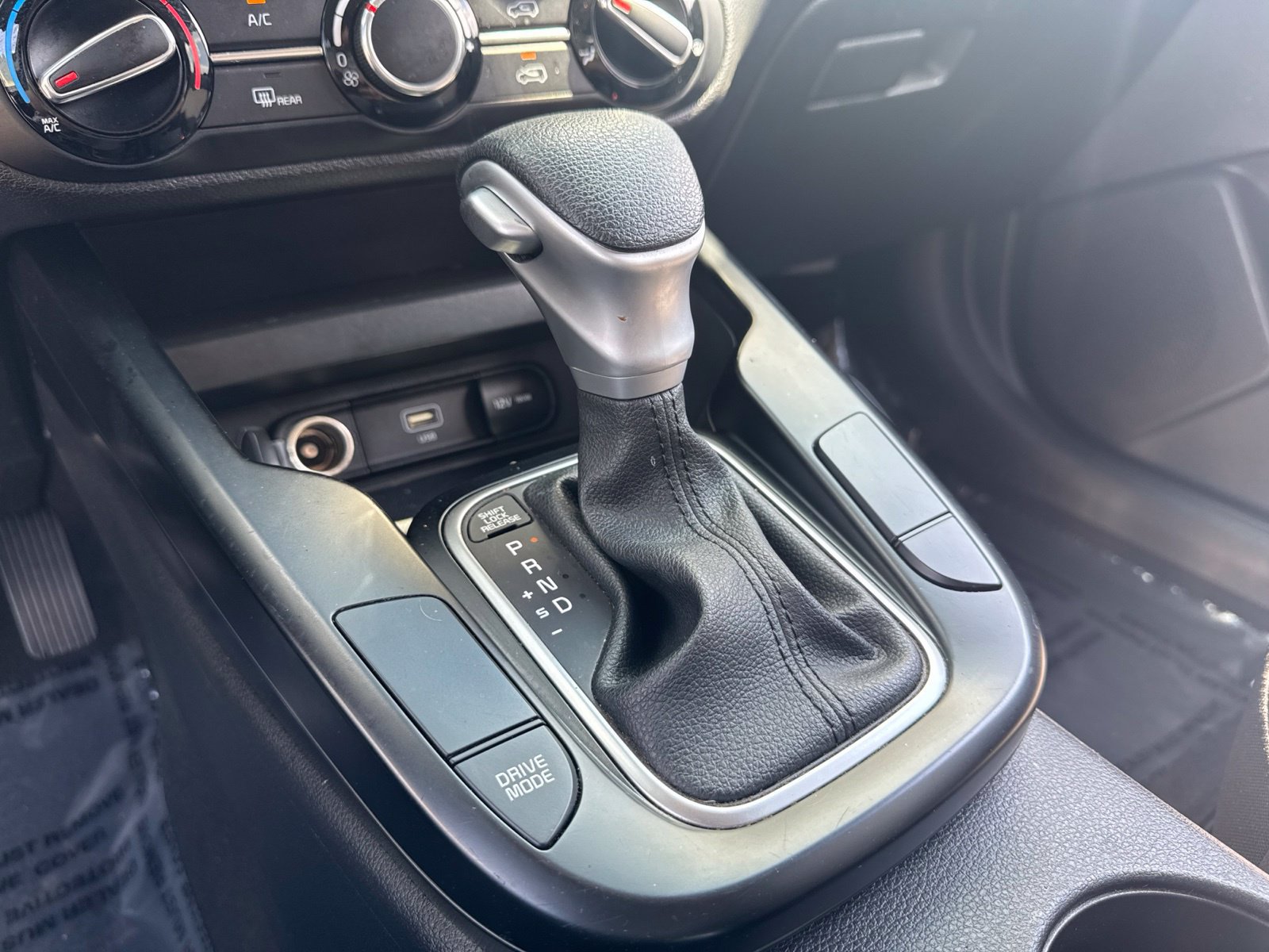 Used 2023 Kia Soul LX w/ Option Group 015 FWD image 24