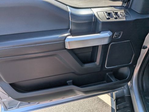 Used 2020 Ford F150 Lariat AWD/4WD image 10