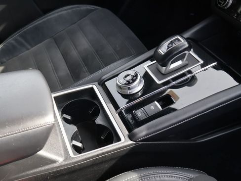 Used 2023 Mitsubishi Outlander SE AWD/4WD image 12