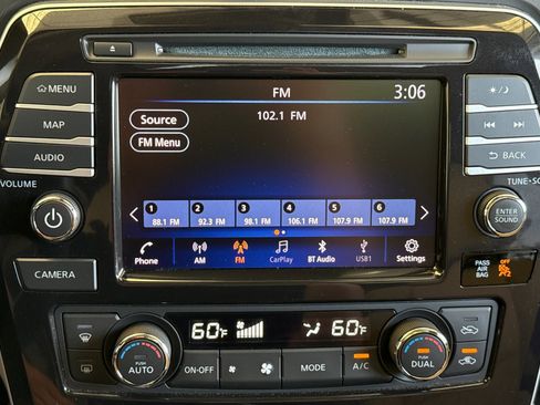 Used 2023 Nissan Maxima Platinum w/ Sport Mat Group FWD image 23