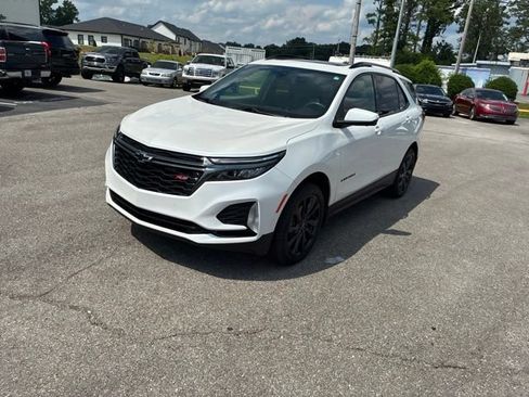 Used 2022 Chevrolet Equinox RS w/ RS Leather Package AWD/4WD image 9