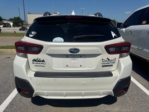 Used 2023 Subaru Crosstrek 2.5i Limited AWD/4WD image 3