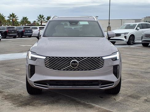 New 2026 Volvo XC90 B6 Plus w/ Protection Package Premier image 2