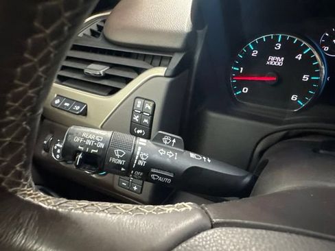 Used 2017 GMC Yukon Denali AWD/4WD image 43