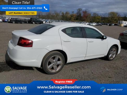 Used 2012 Dodge Avenger SE image 4