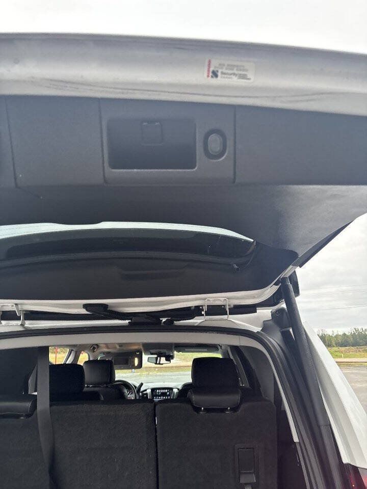 Used 2018 Chevrolet Tahoe LT RWD image 24