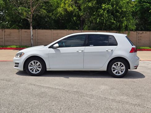 Used 2016 Volkswagen Golf 4-Door FWD image 6