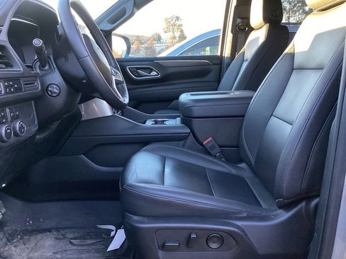 Used 2024 Chevrolet Tahoe LT w/ Luxury Package image 10