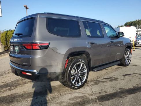 Used 2024 Jeep Wagoneer Series II w/ Premium Group I image 8