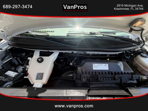 Used 2021 Chevrolet Express 2500 w/ Driver Convenience Package RWD image 16
