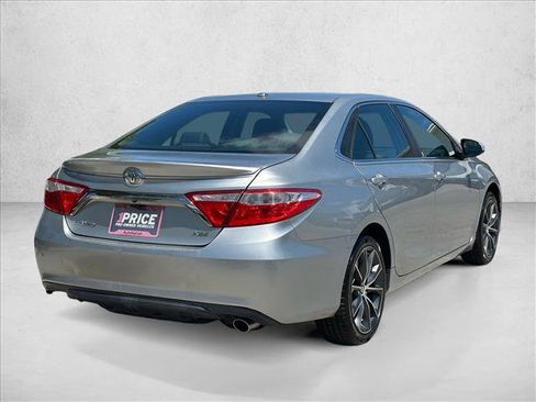 Used 2016 Toyota Camry XSE w/ Moonroof Package FWD image 2