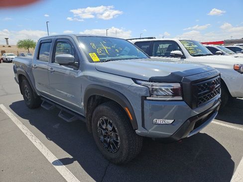 Used 2023 Nissan Frontier PRO-4X w/ Pro-4X Premium Package AWD/4WD image 4