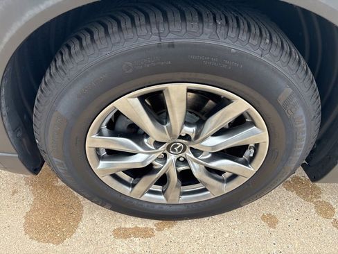 Used 2018 MAZDA CX-9 Touring w/ Touring Premium Package AWD/4WD image 9