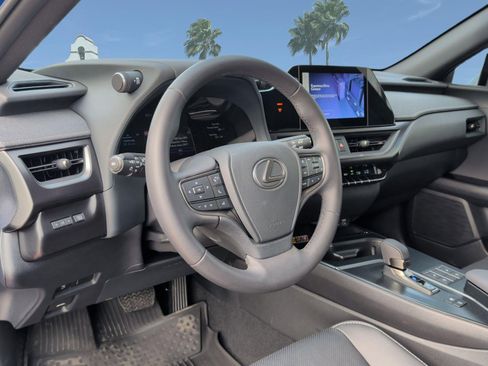 Certified 2025 Lexus UX 300h FWD w/ Accessory Package (Z2) image 11