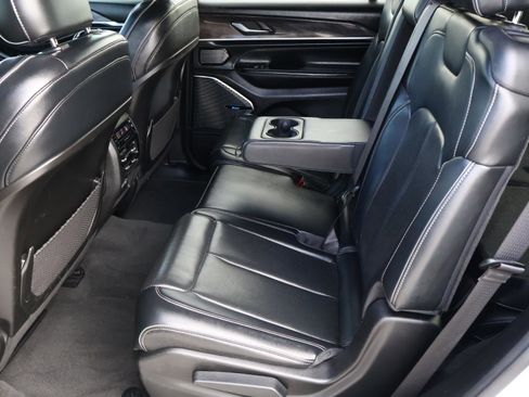 Used 2021 Jeep Grand Cherokee L Overland image 21