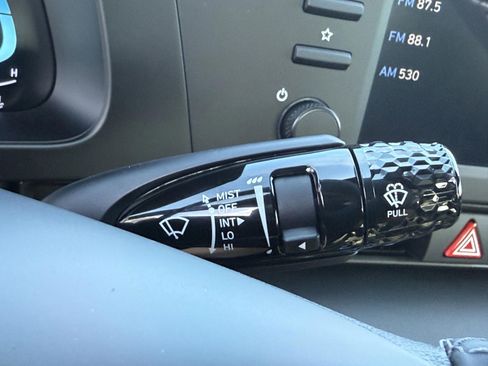 New 2025 Hyundai Elantra Sport image 18