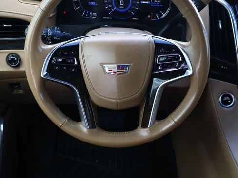 Used 2019 Cadillac Escalade ESV Platinum AWD/4WD image 15
