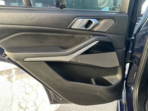 Used 2020 BMW X5 xDrive40i w/ M Sport Package image 11