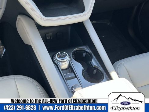 New 2026 Ford Explorer Active image 14