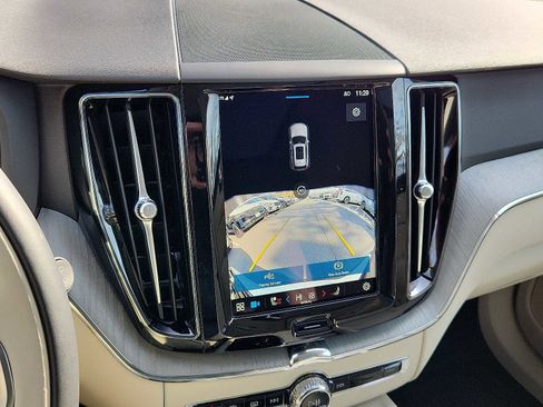 Used 2025 Volvo XC60 T8 Plus w/ Protection Package Premier image 16