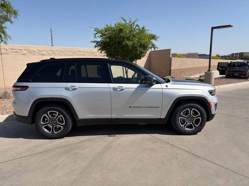 Used 2024 Jeep Grand Cherokee Trailhawk w/ Advanced Protech Group II image 5