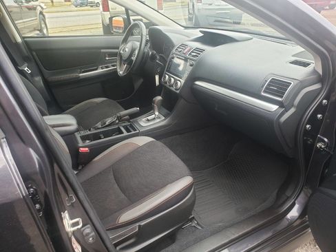 Used 2017 Subaru Crosstrek 2.0i Premium image 10