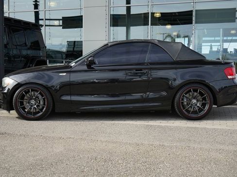 Used 2012 BMW 135i Convertible image 8