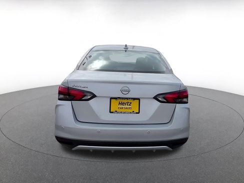 Used 2025 Nissan Versa SV FWD image 12