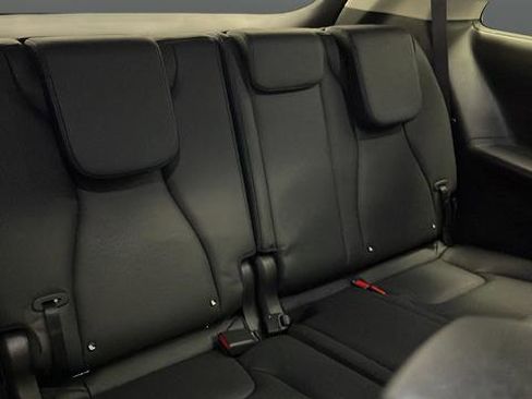 Certified 2025 Kia Carnival SX Prestige FWD image 27