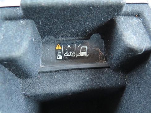 Used 2018 Cadillac XT5 Luxury w/ Driver Awareness Package FWD image 13