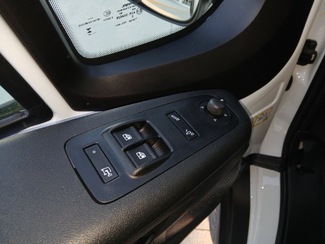 Used 2024 RAM ProMaster 2500 w/ Advanced Safety Group FWD image 26